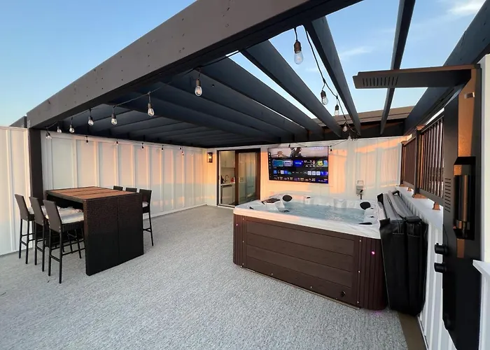 Getaway North - Ocean View Sky Lounge, Hot Tub, Game Ocean City